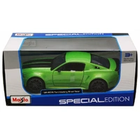 1:24 2014 Ford Mustang Street Racer (MAI-31506) 