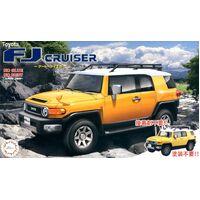 Toyota FJ Cruiser Two Tone Yellow C-nx-10 Plastic model kit 1:24 06613 