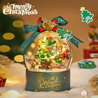 Christmas Tree (1304)