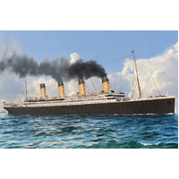 Titanic 1:700 Plastic Model Kit 83420