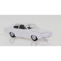 1:24 Plastic Model Kit LC Torana V8 Custom Sealed Body DDA621K