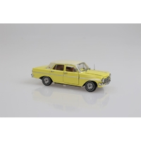 2-Tone Yellow/White EH Holden Sedan Premier Street 1:32 DDA32843-3